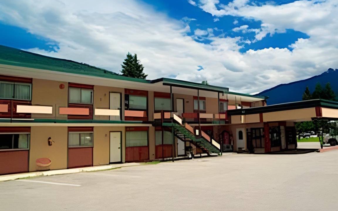 Photo of Others in Revelstoke