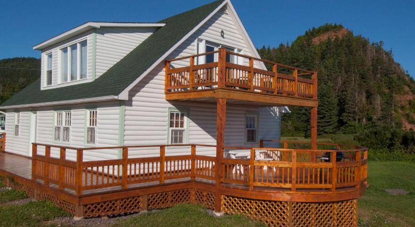 Photo of Others in Perce