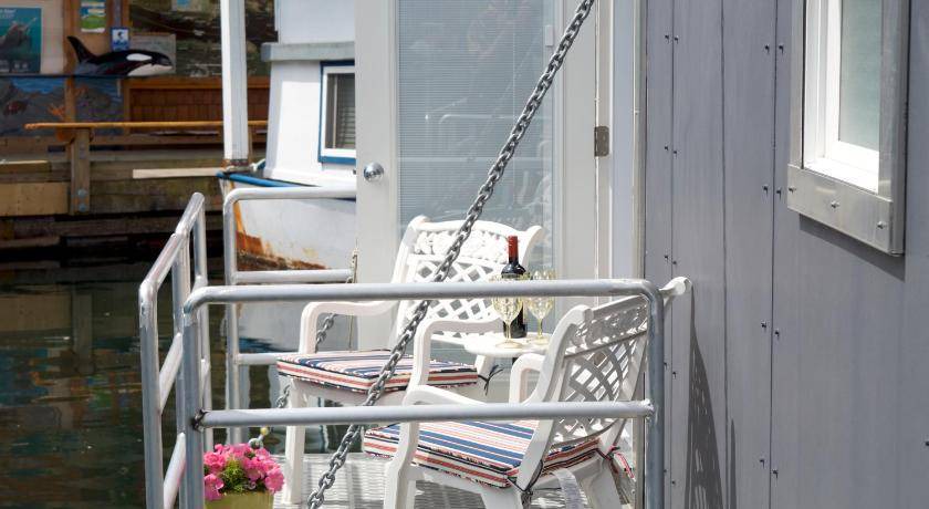 Photo of Patio Balcony in Inner Harbour