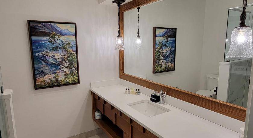Photo of Bathroom in Waterton Park