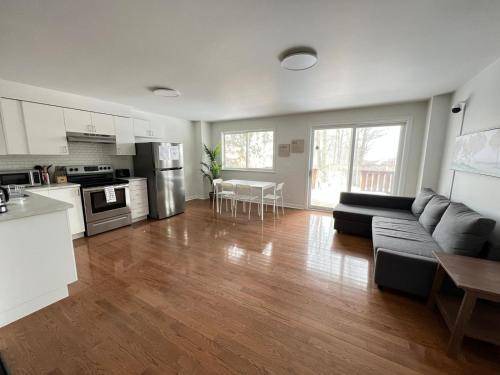 Photo of Livingroom in Barrie
