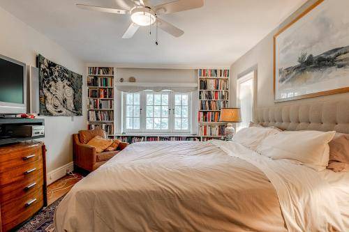 Photo of Bedroom in Rosedale