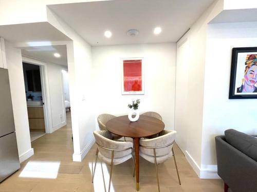 Photo of Livingroom in Upper Beaches