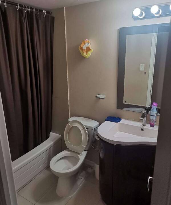 Photo of Bathroom in Northeast Mississauga