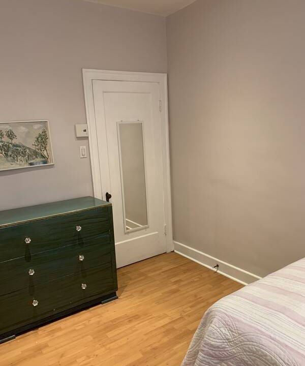 Photo of Bedroom in Cote-Des-Neiges—Notre-Dame-De-Grace