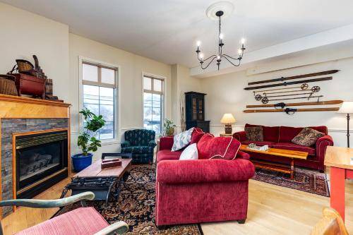 Photo of Livingroom in Revelstoke