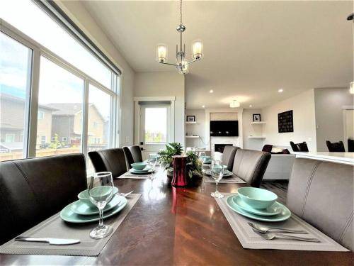 Photo of Livingroom in Southeast Calgary