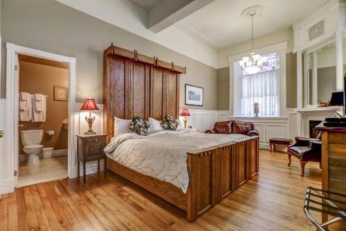 Photo of Bedroom in Old Town Historic District
