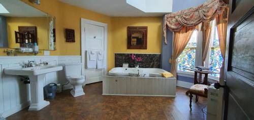 Photo of Bathroom in Niagara Falls