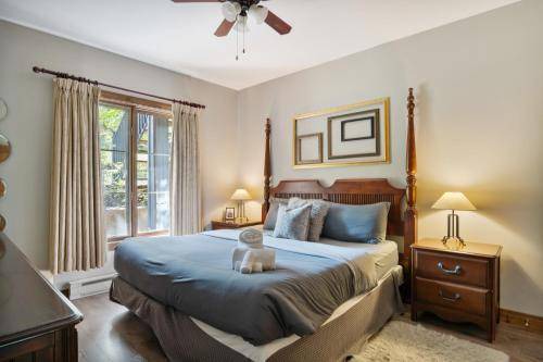 Photo of Bedroom in Mont-Tremblant