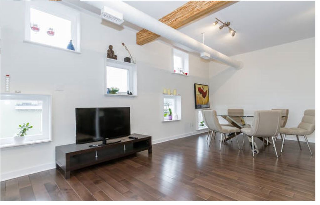 Photo of Livingroom in Centretown