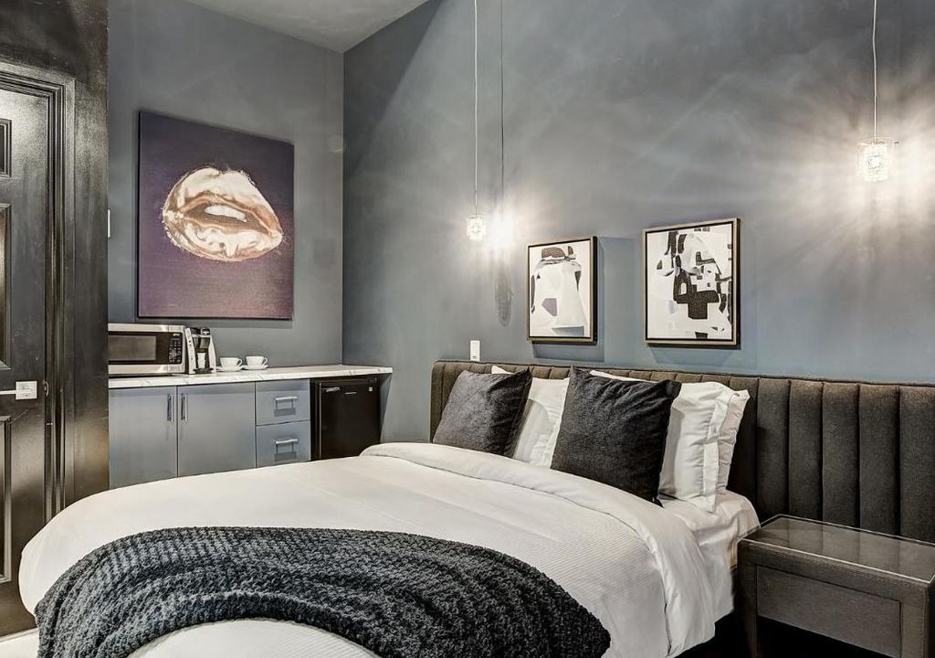 Photo of Bedroom in Golden Square Mile