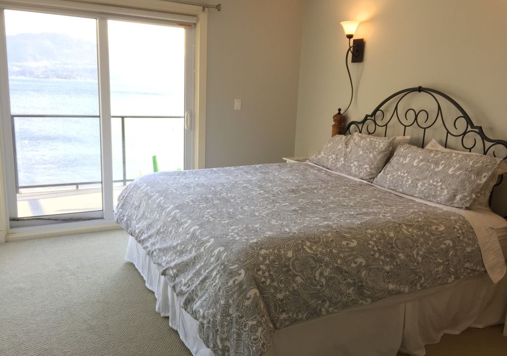 Photo of Bedroom in Scotch Creek
