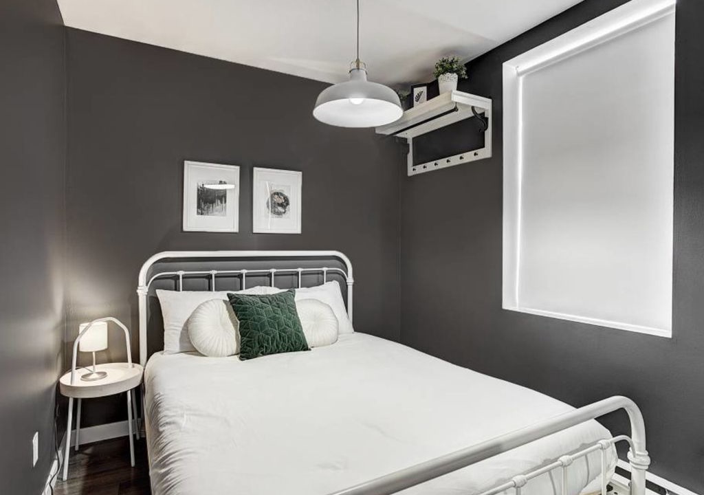 Photo of Bedroom in Griffintown