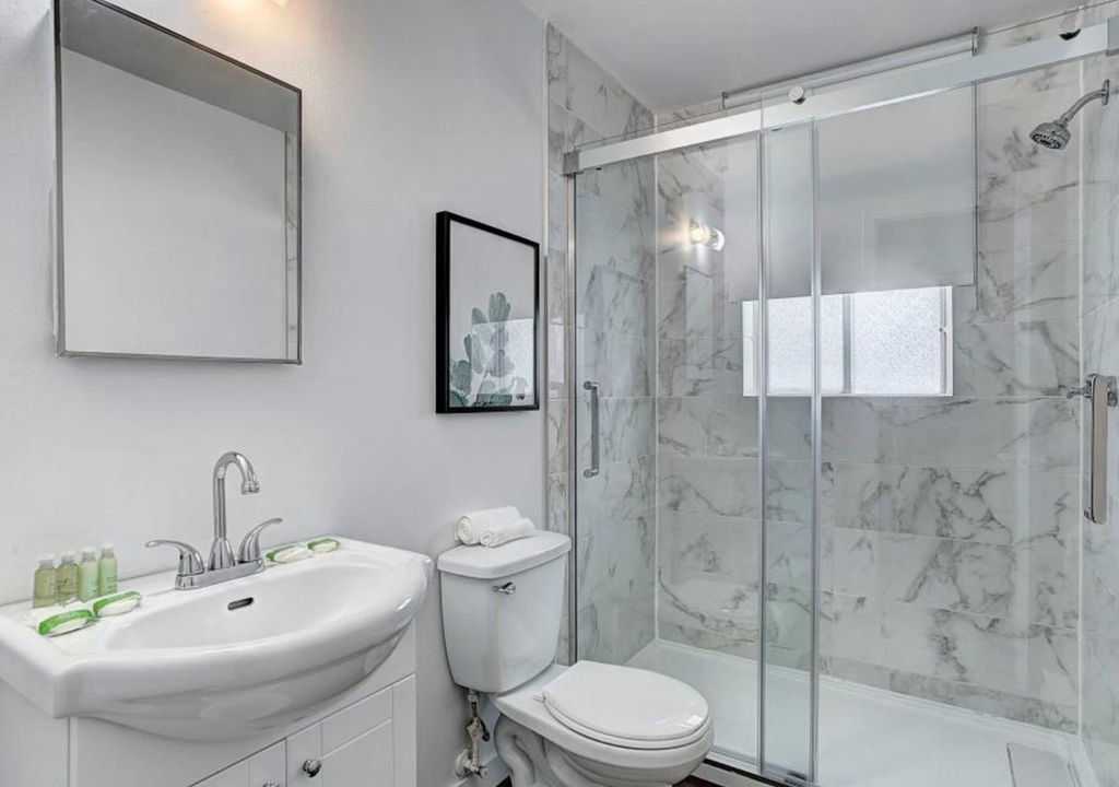 Photo of Bathroom in Griffintown