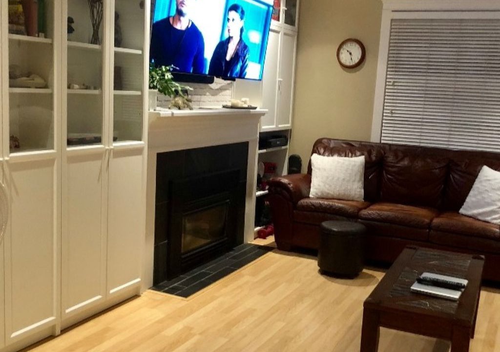 Photo of Livingroom in Central Lonsdale
