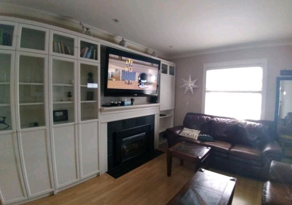 Photo of Livingroom in Central Lonsdale