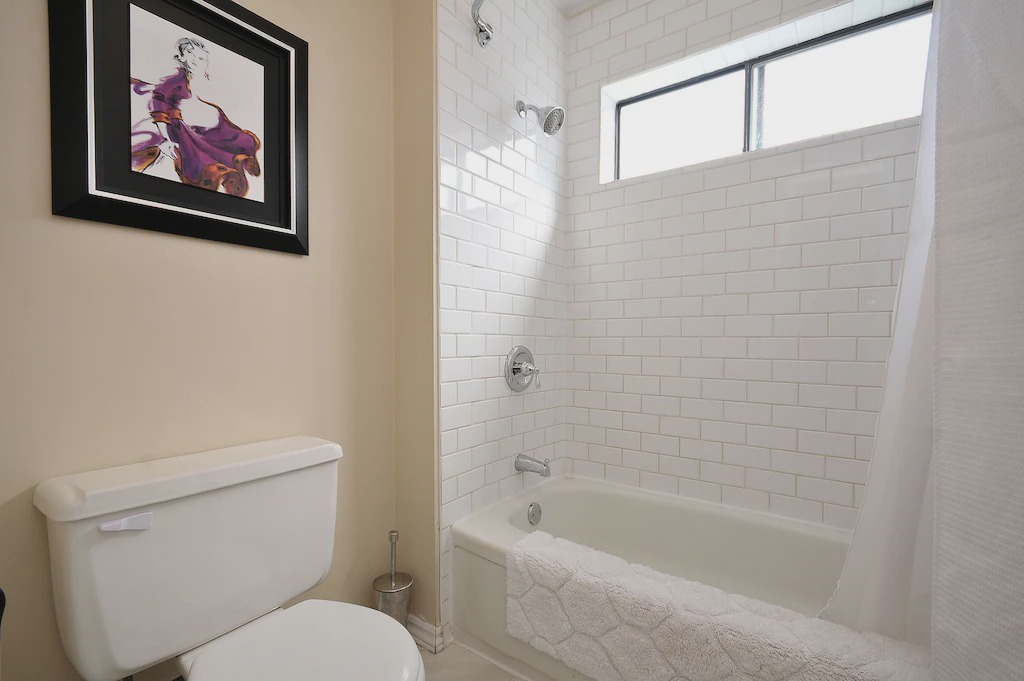 Photo of Bathroom in Fernwood