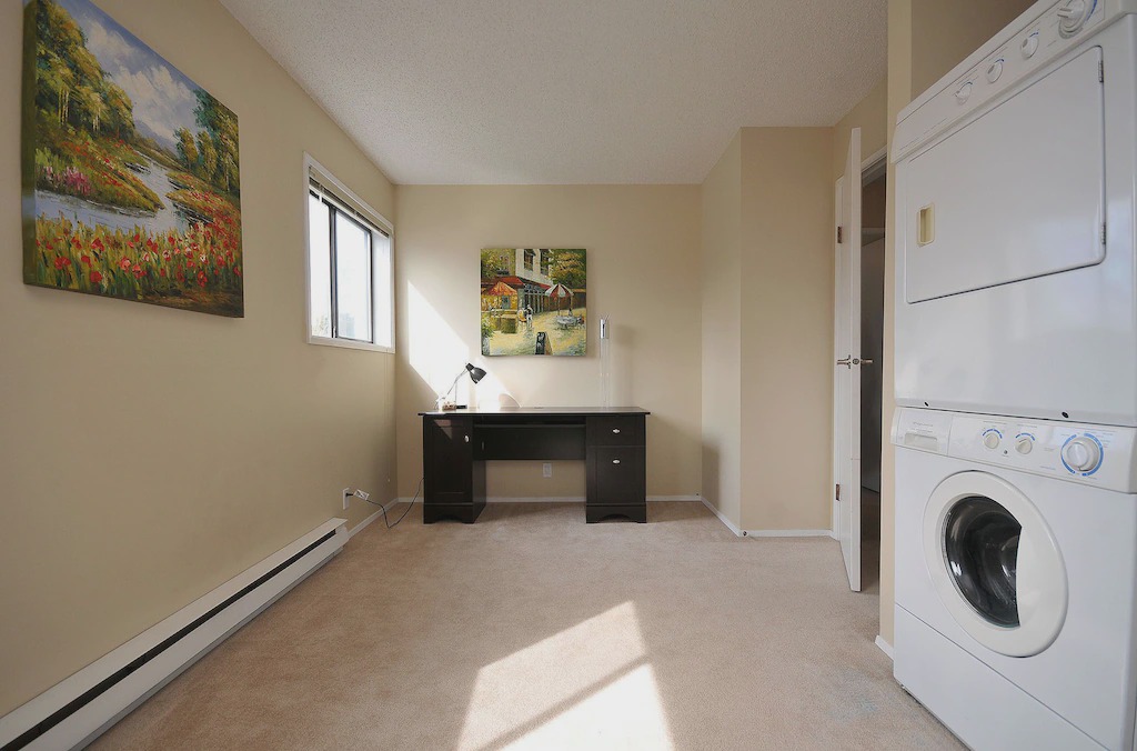 Photo of Livingroom in Fernwood