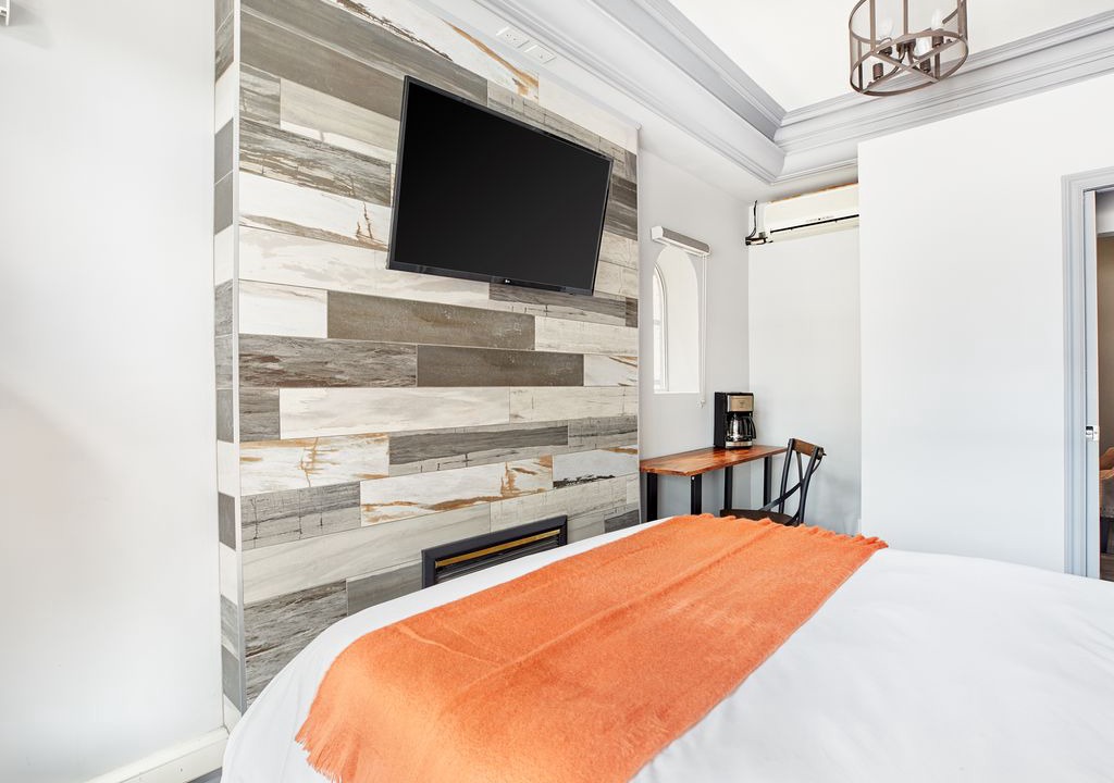 Photo of Bedroom in Church and Wellesley