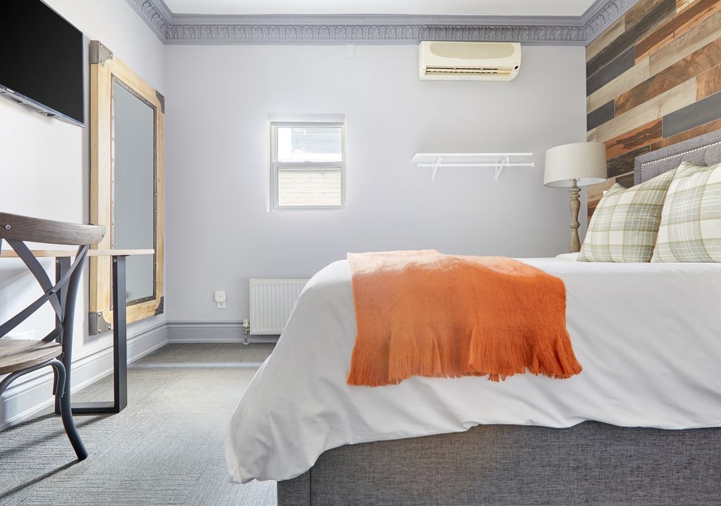 Photo of Bedroom in Church and Wellesley
