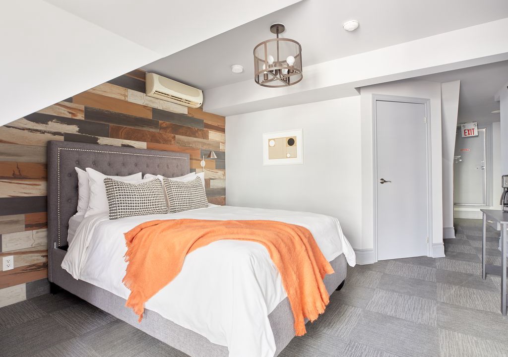 Photo of Bedroom in Church and Wellesley