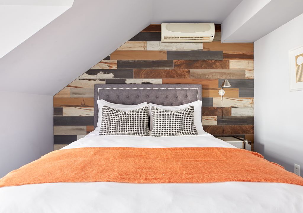 Photo of Bedroom in Church and Wellesley