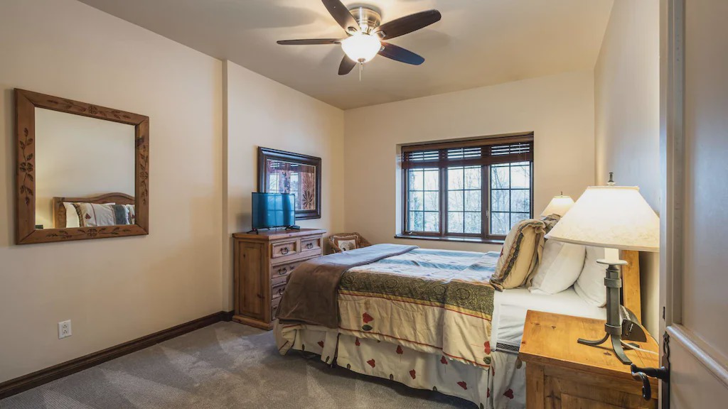 Photo of Bedroom in Mont-Tremblant