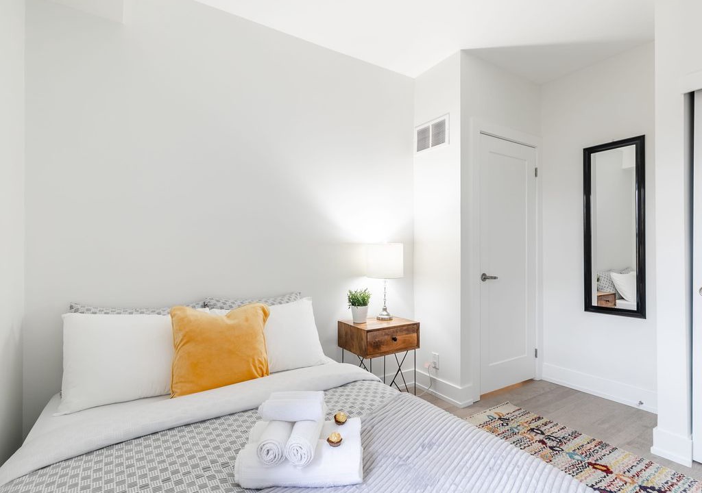 Photo of Bedroom in High Park-Swansea