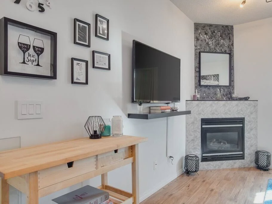 Photo of Livingroom in Beltline