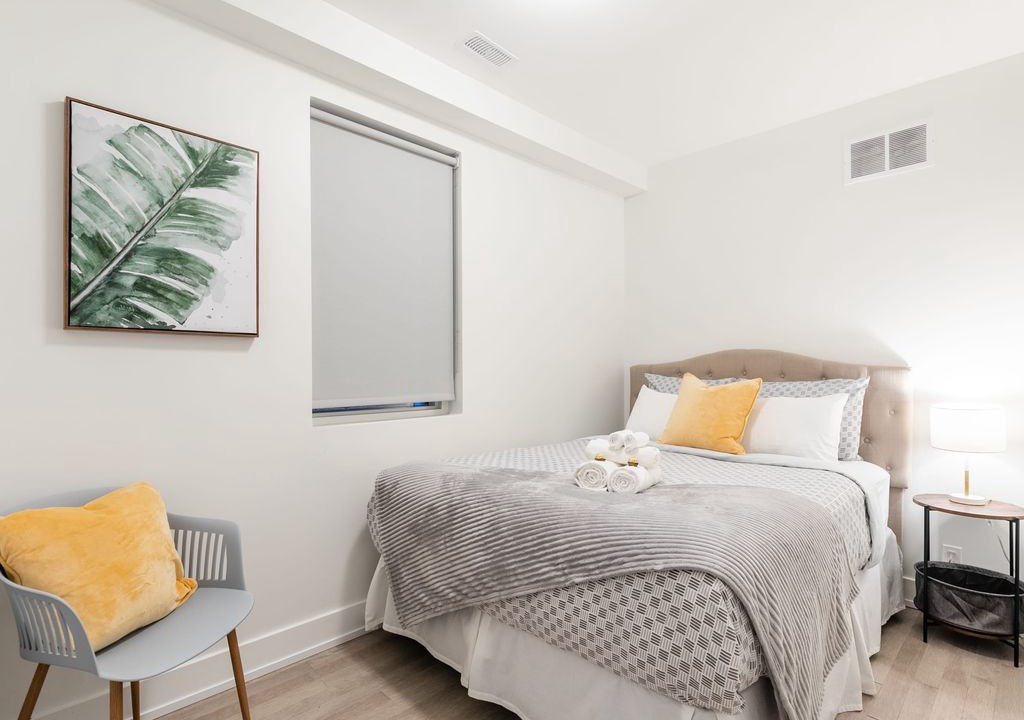 Photo of Bedroom in High Park-Swansea