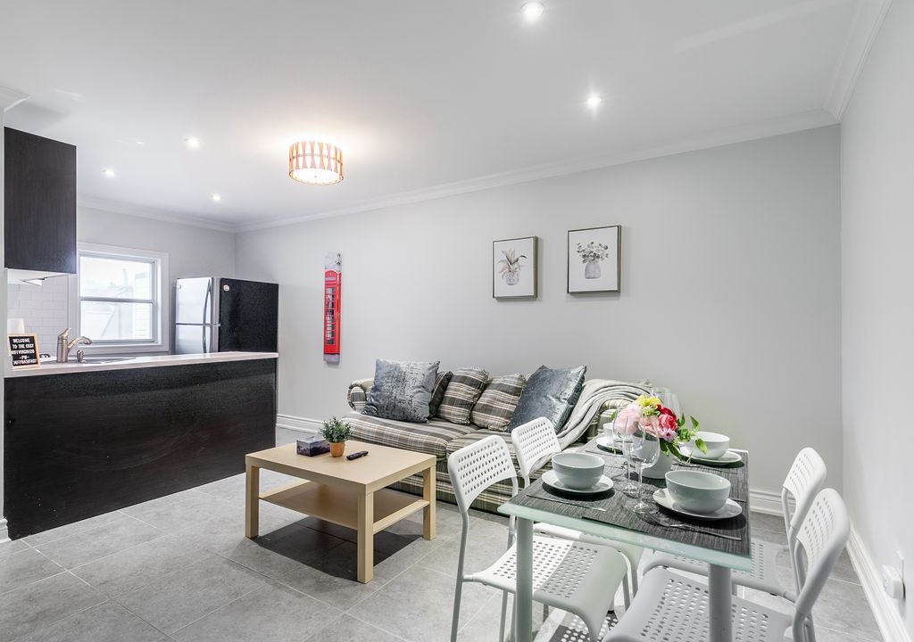 Photo of Livingroom in Little Italy