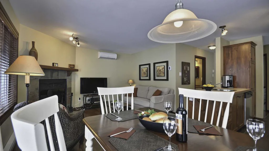 Photo of Livingroom in Mont-Tremblant