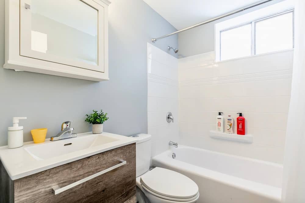 Photo of Bedroom in Rosedale