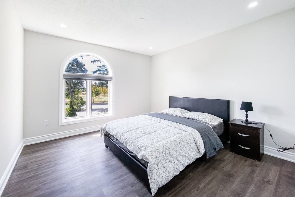 Photo of Bedroom in Hamilton