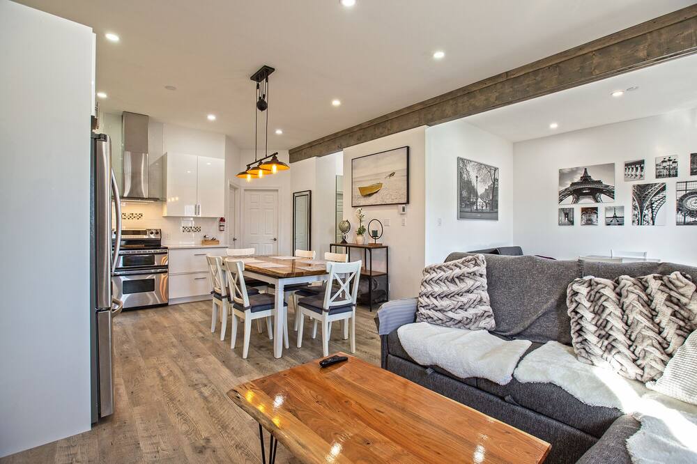 Photo of Livingroom in Cote-Saint-Paul