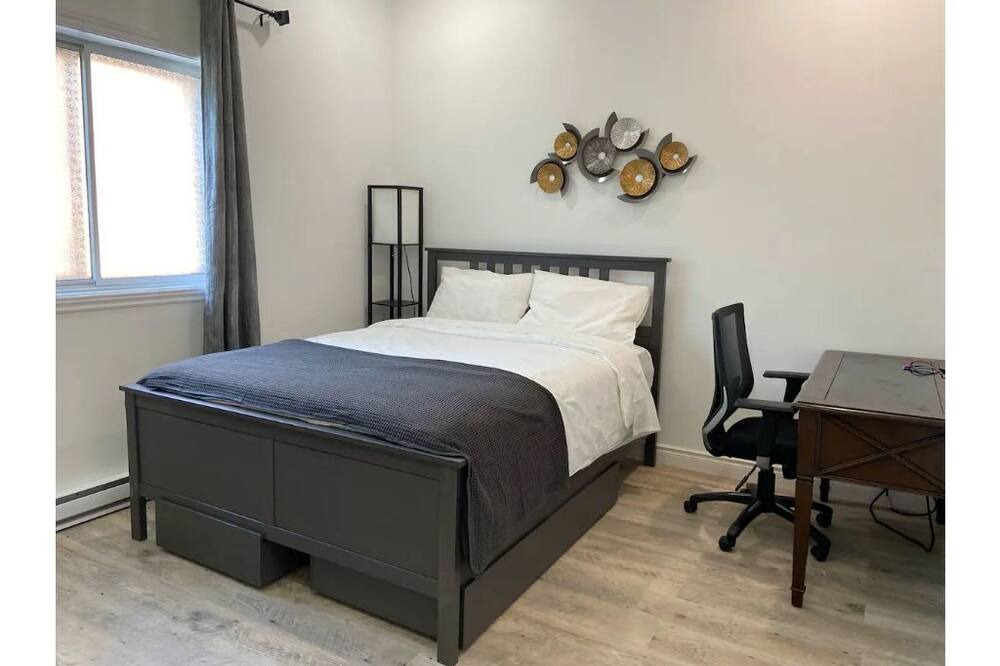 Photo of Bedroom in Cote-Saint-Paul