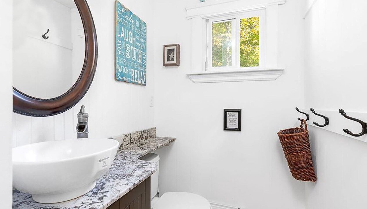 Photo of Bathroom in Utterson