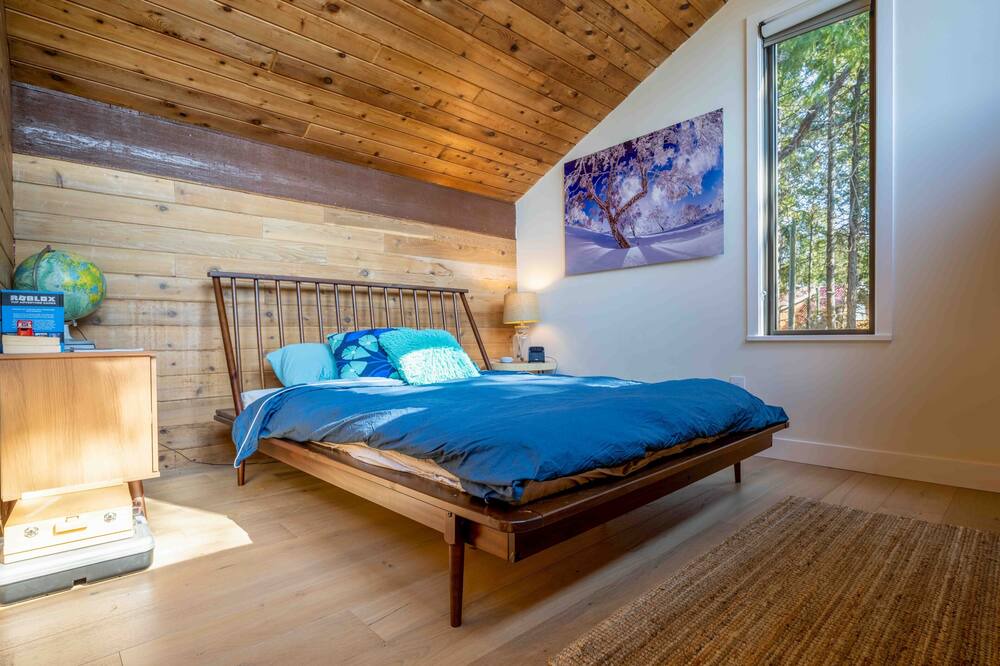 Photo of Bedroom in Galiano