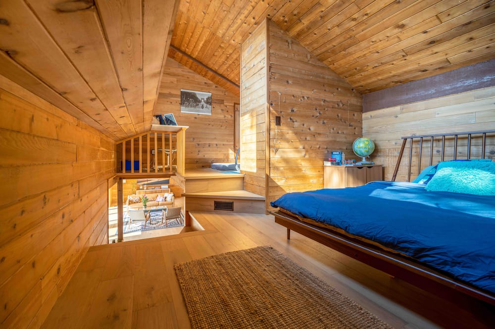 Photo of Bedroom in Galiano
