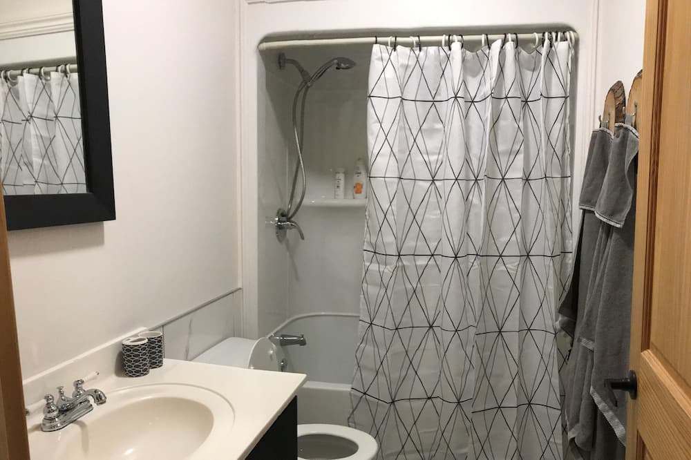 Photo of Bathroom in Montmagny Regional County Municipality