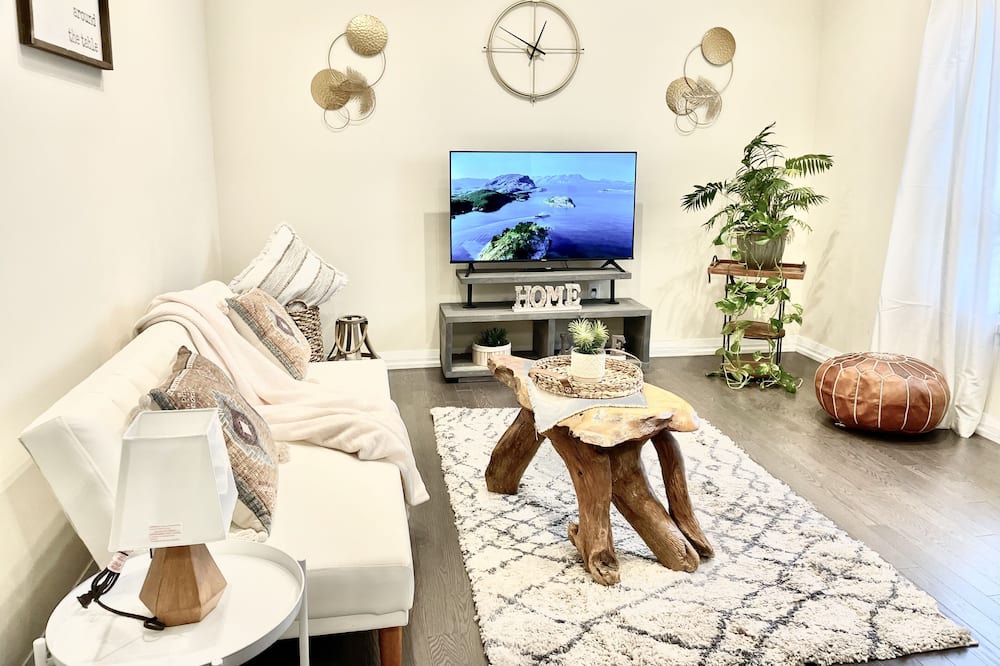 Photo of Livingroom in Lafontaine
