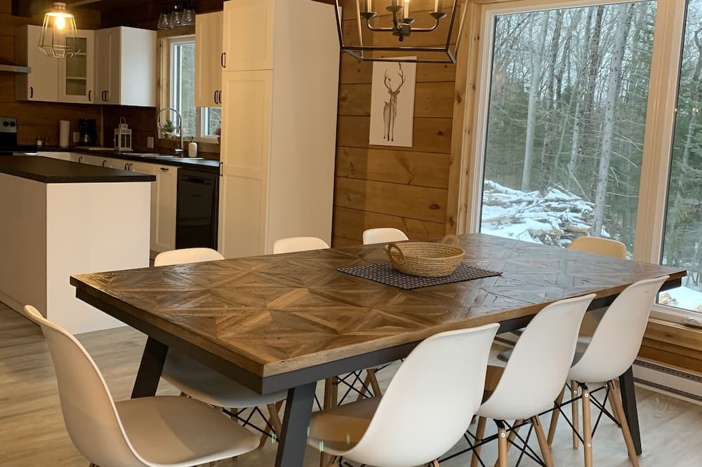 Photo of Kitchen in Entrelacs