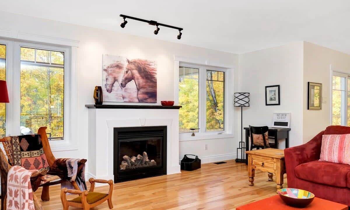 Photo of Livingroom in Calabogie