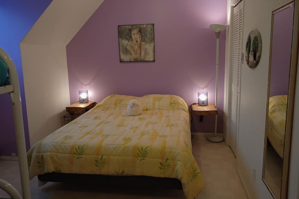 Photo of Bedroom in Bas-Saint-Laurent