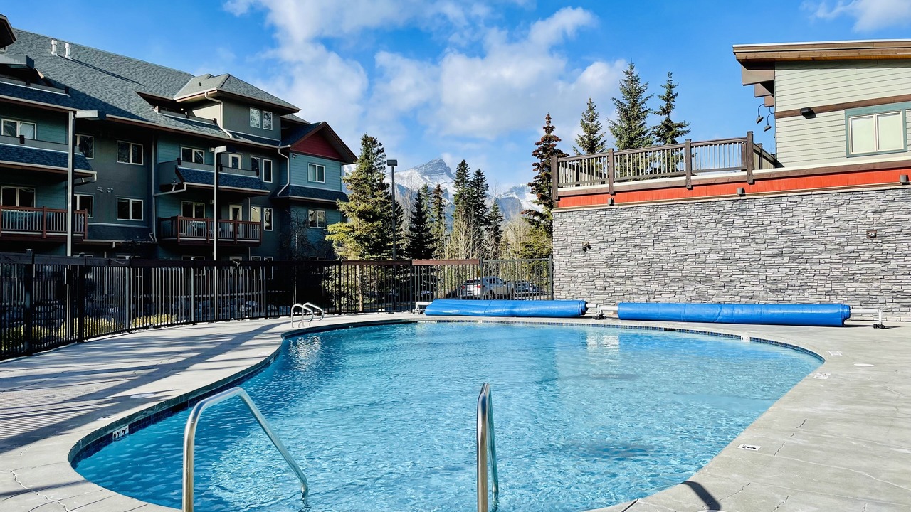Photo of Outdoor in Cougar Creek