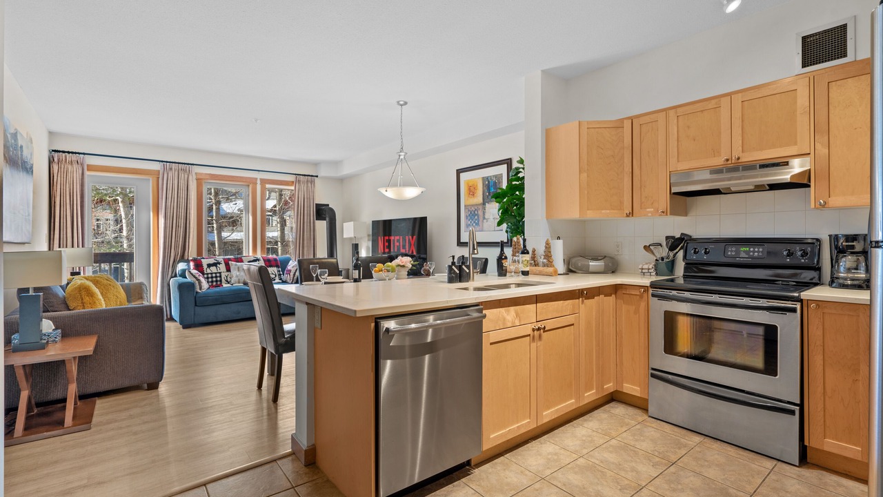 Photo of Kitchen in Cougar Creek