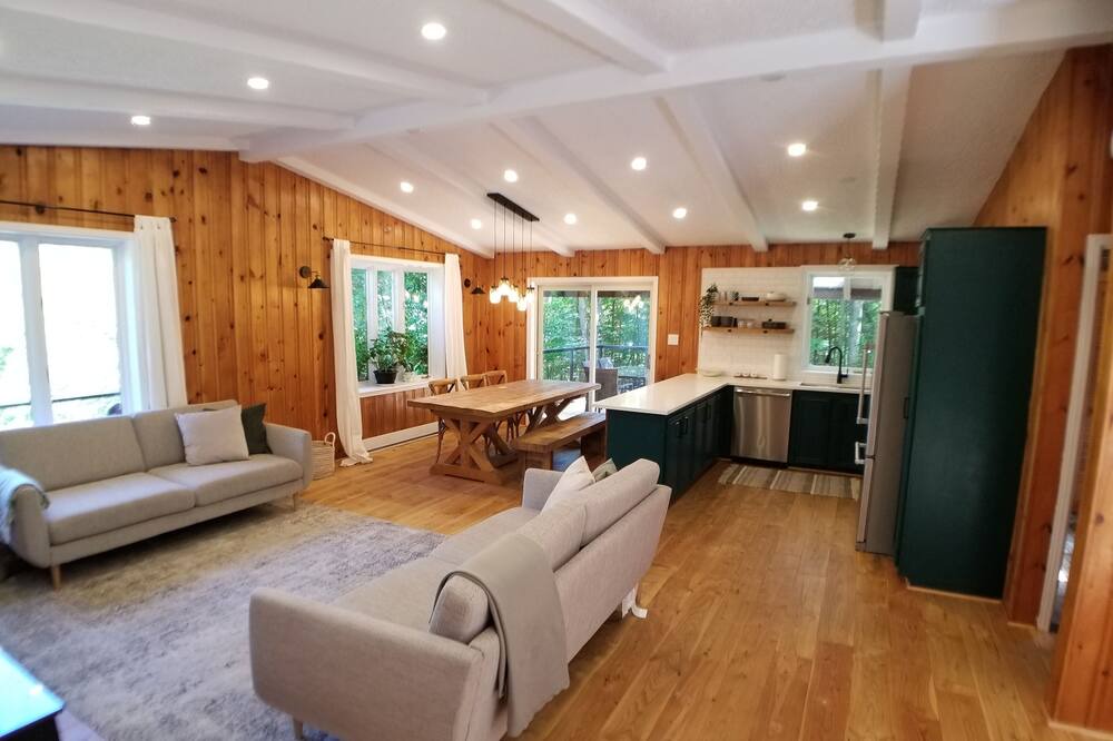 Photo of Livingroom in Sainte-Agathe-des-Monts