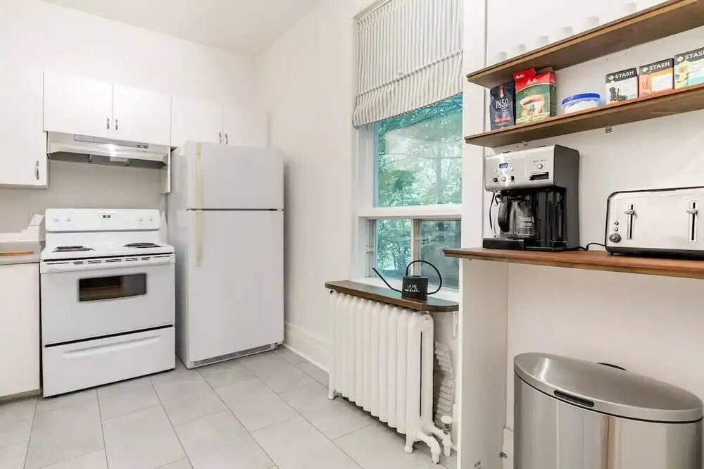 Photo of Kitchen in De Lorimier