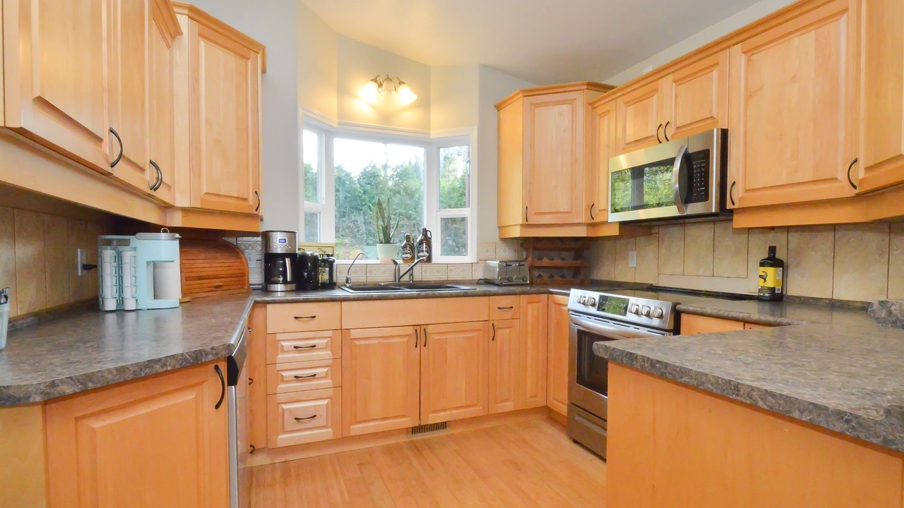 Photo of Kitchen in Courtenay